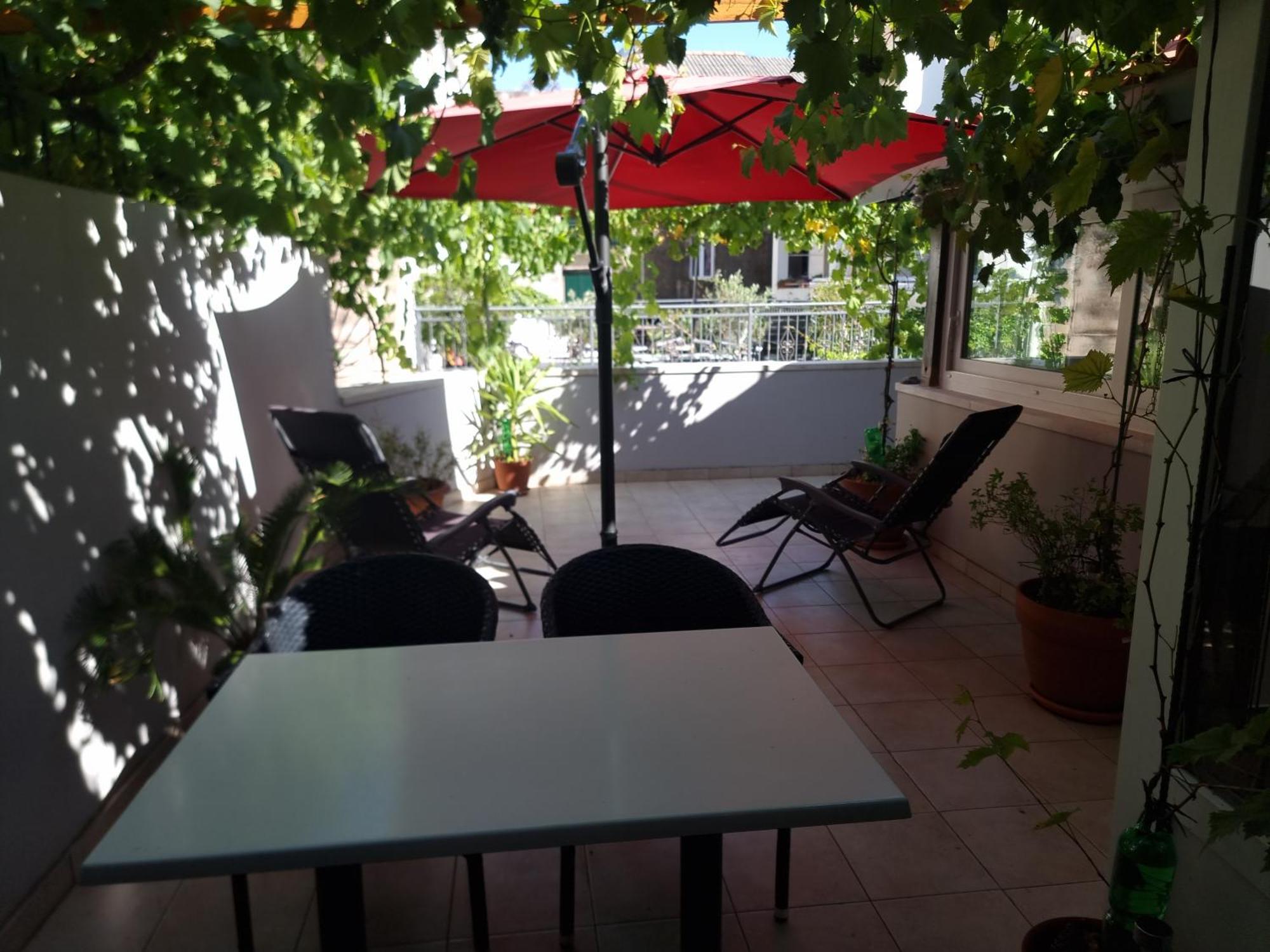 Apartment 22 Omiš Екстериор снимка